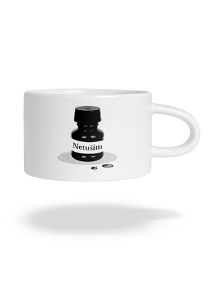 Netušim hrnek makronka White