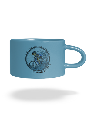 Cyklistický horoskop: Vodnář hrnek makronka Blue Macaron