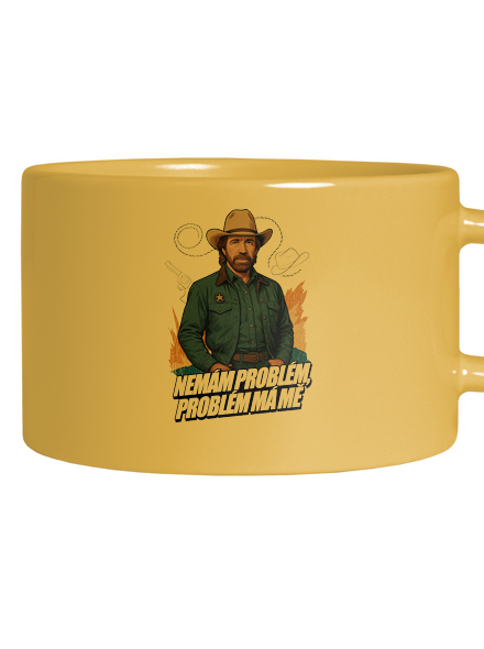 B19: Chuck Norris z Walker, Texas Ranger hrnek makronka Yellow Macaron