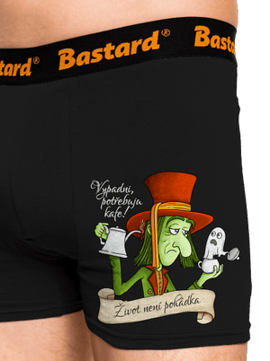 Potřebuju kafe! – Život není pohádka boxerky Black