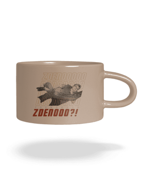 B18: Bába pod kořenem hrnek makronka Brown Macaron