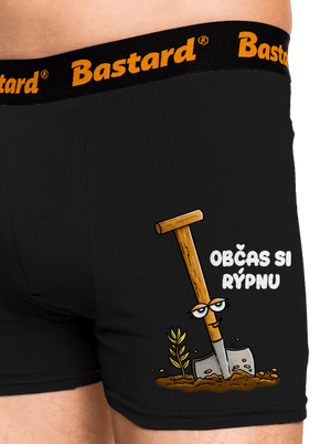 Občas si rýpnu boxerky Black