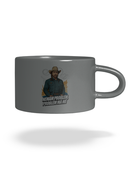 B19: Chuck Norris z Walker, Texas Ranger hrnek makronka Grey Macaron