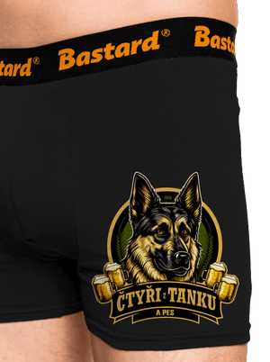 Čtyři z tanku a pes boxerky Black