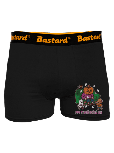 Tady straší každý den boxerky Black