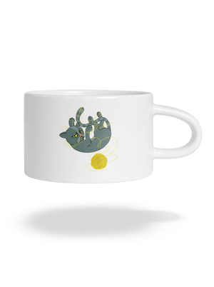 Nevrlý kocour hrnek makronka White