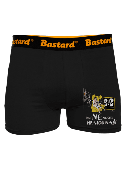 Hrajou naši boxerky Black