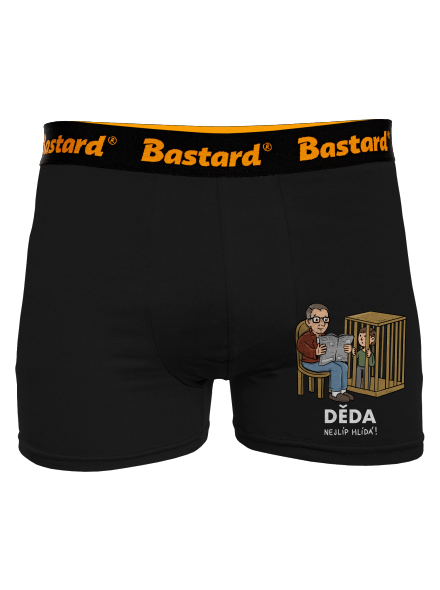 Děda hlídá boxerky Black
