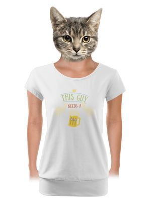 Tenhle týpek potřebuje pivo dámské tričko s lemem White